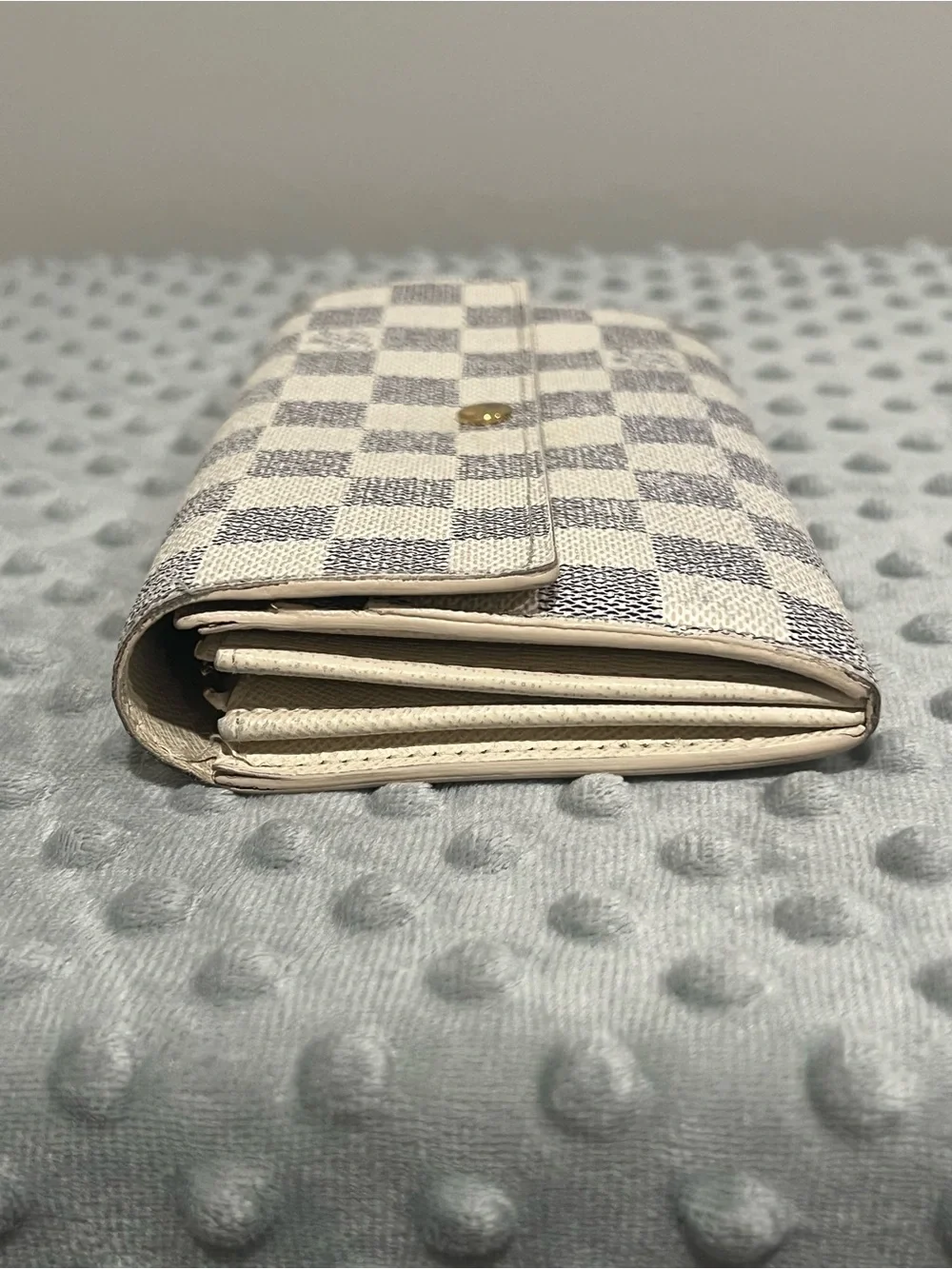 Louis Vuitton Damier Azur Canvas White Checkered Men’s Wallet
